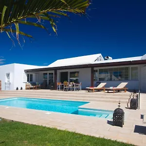 Coral Villa Puerto del Carmen (Lanzarote)